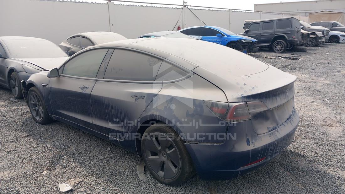 تيسلا موديل 3 2023 — الزاوية الخلفية اليسرى — صورة 4