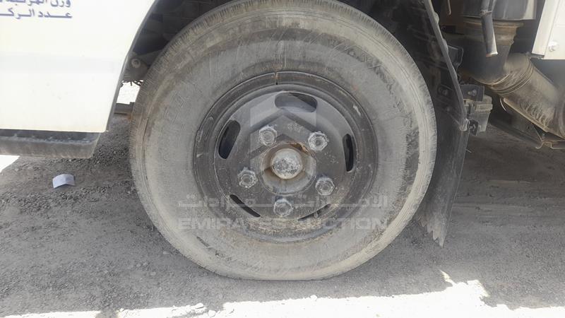 JAAKP34G987P20999 Auction: EmiratesAuction Lot: 409144 JAAKP34G987P20999 Isuzu NPR 2008 WHITE Photo 30
