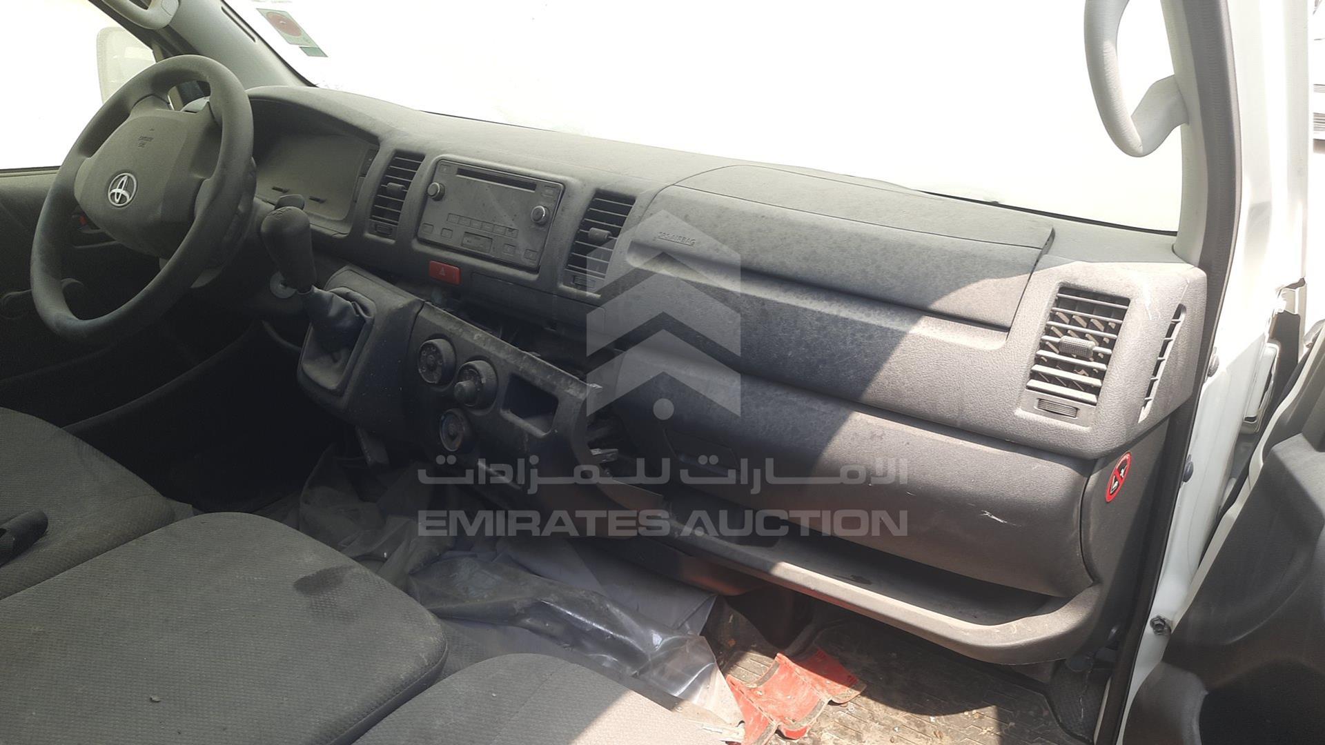 0 TOYOTA HIACE VIN: JTFHX02P7P0127998