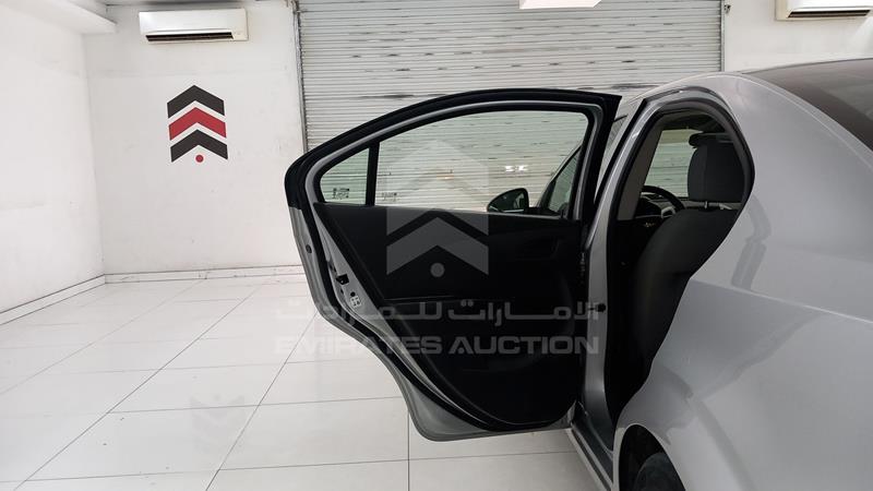 KL1JD5CE5JB010047 Auction: EmiratesAuction Lot: 408504 KL1JD5CE5JB010047 Chevrolet Aveo 2018 SILVER Photo 19