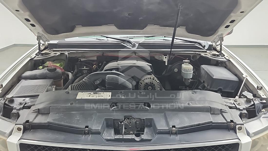 2008 Chevrolet Tahoe — Engine Bay — Photo 27