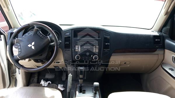 JMYLRV95WEJ708001 Mitsubishi Pajero