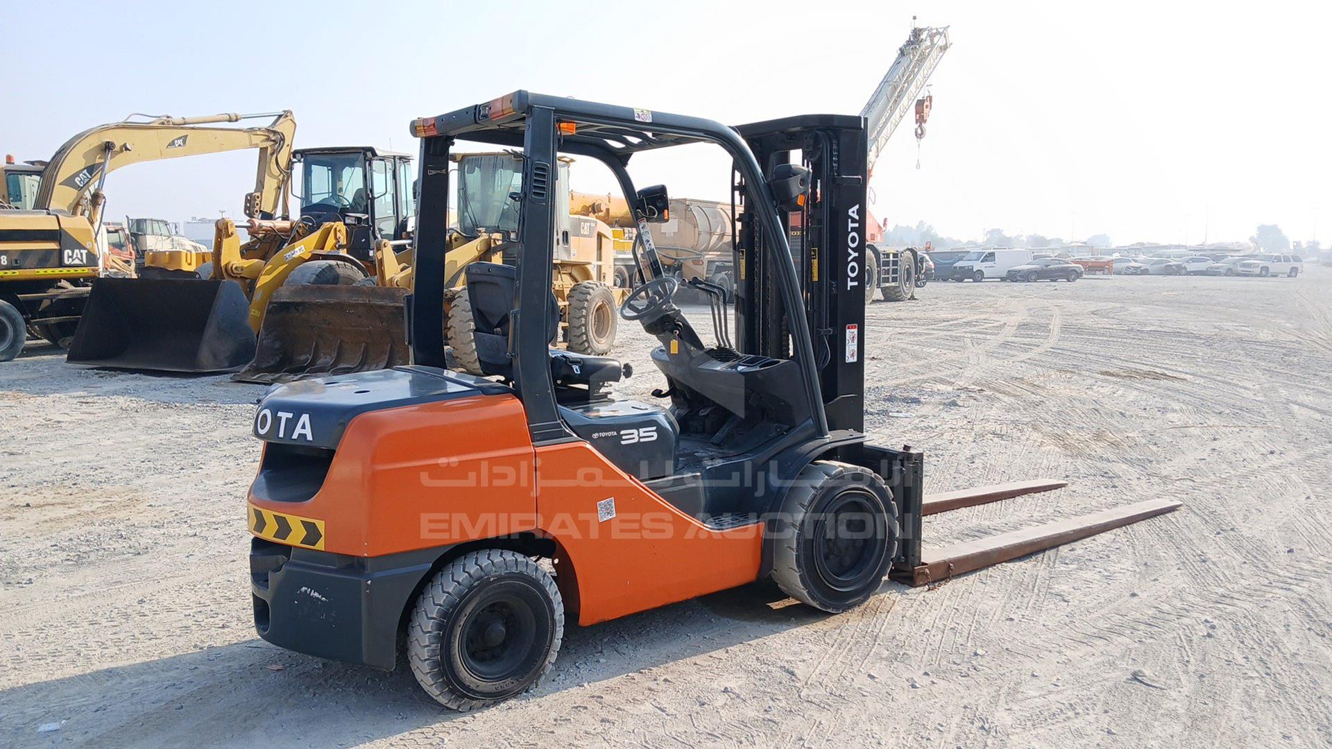 2013 TOYOTA FORKLIFT VIN: 308FGJ3533318