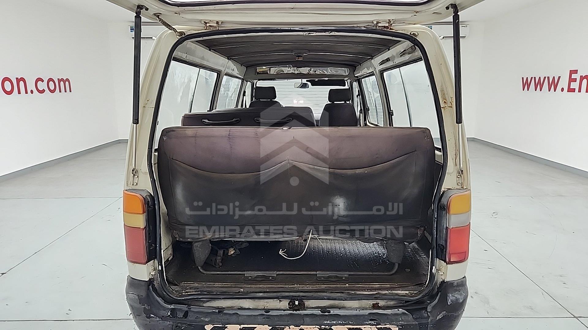 1996 TOYOTA HIACE VIN: RZH1150002393
