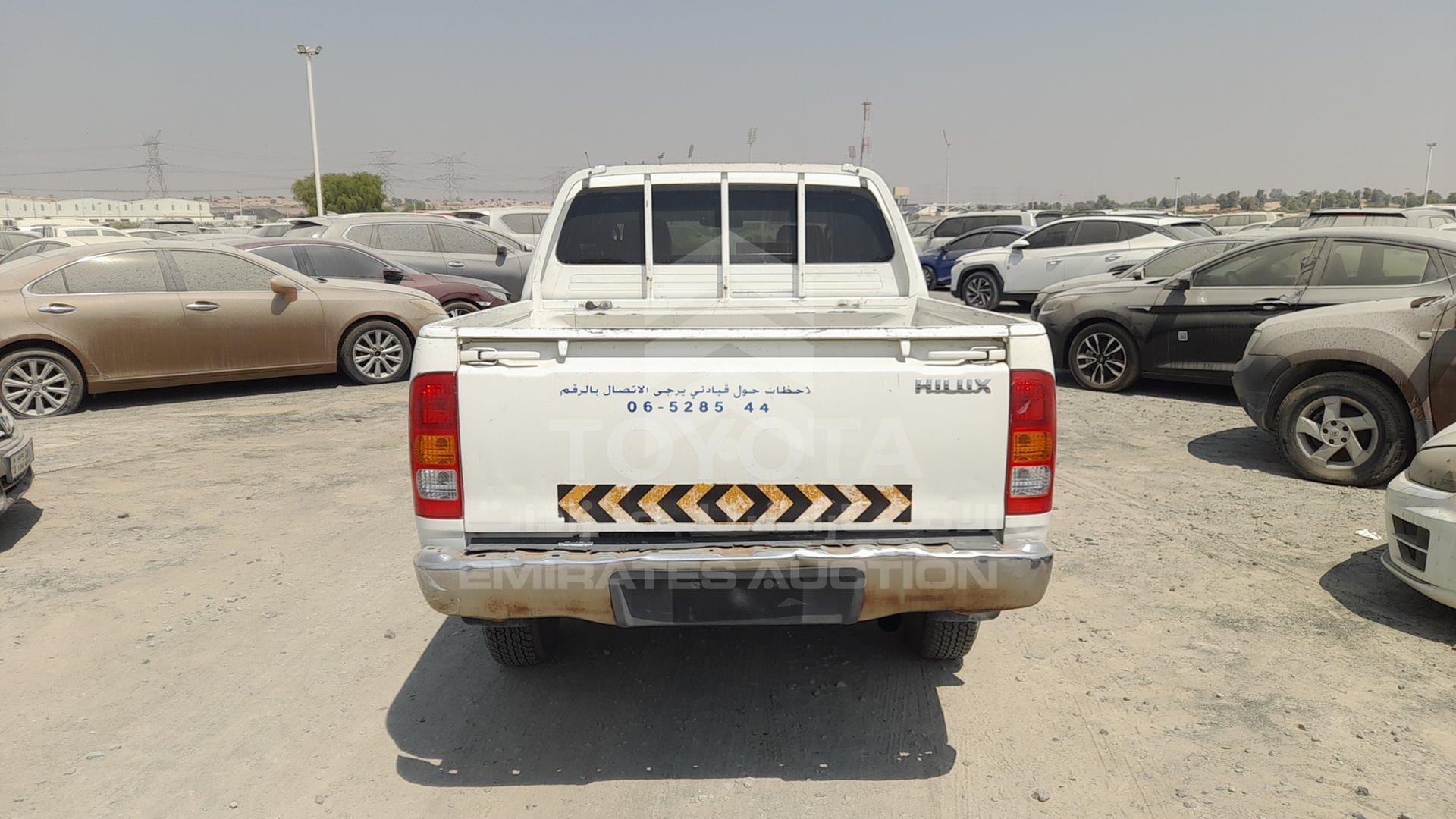 2010 TOYOTA HILUX VIN: MR0FX22G0A1035615