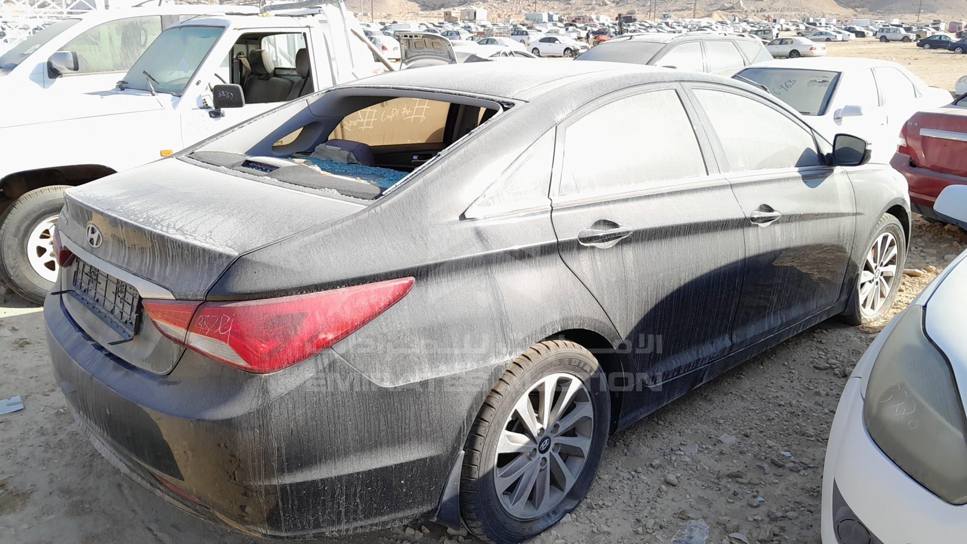 2015 HYUNDAI SONATA VIN: KMHEB41C2FA641276