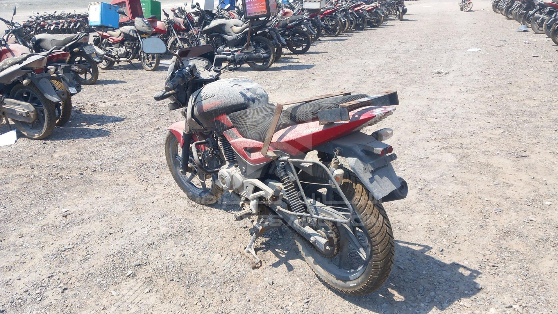2015 BAJAJ PULSAR 180CC VIN: MD2A12DZ8ECD10549