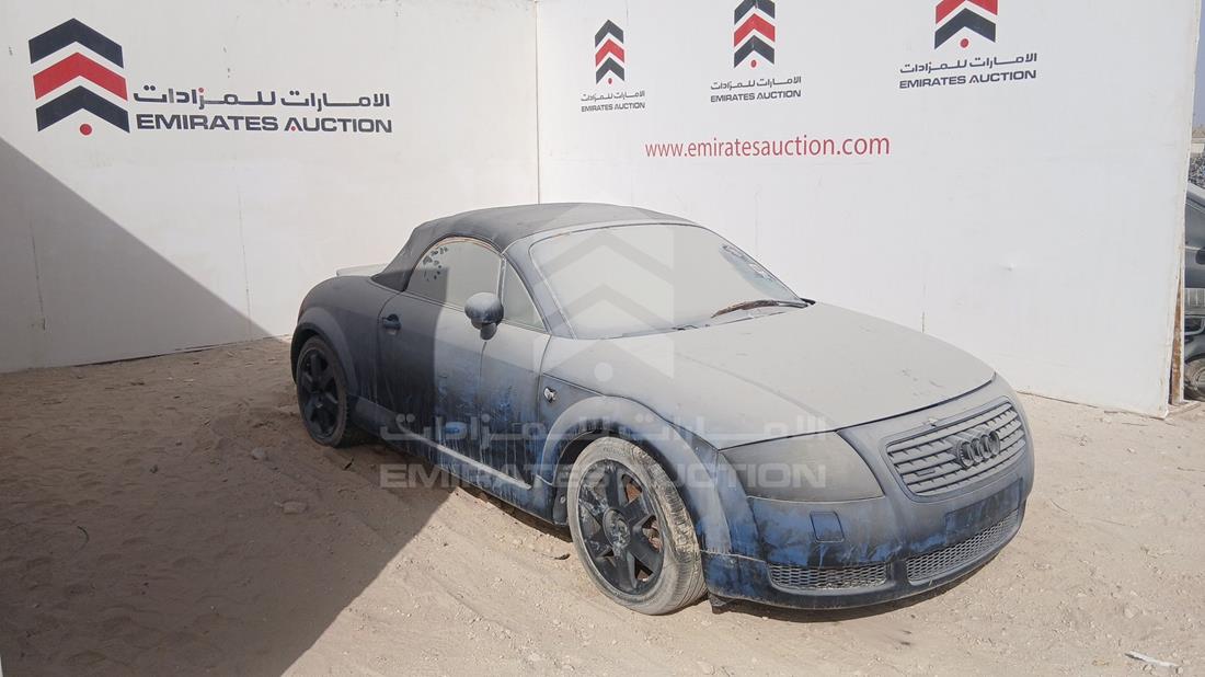 اودي تى تى 2002 — الزاوية الأمامية اليمنى — صورة 9