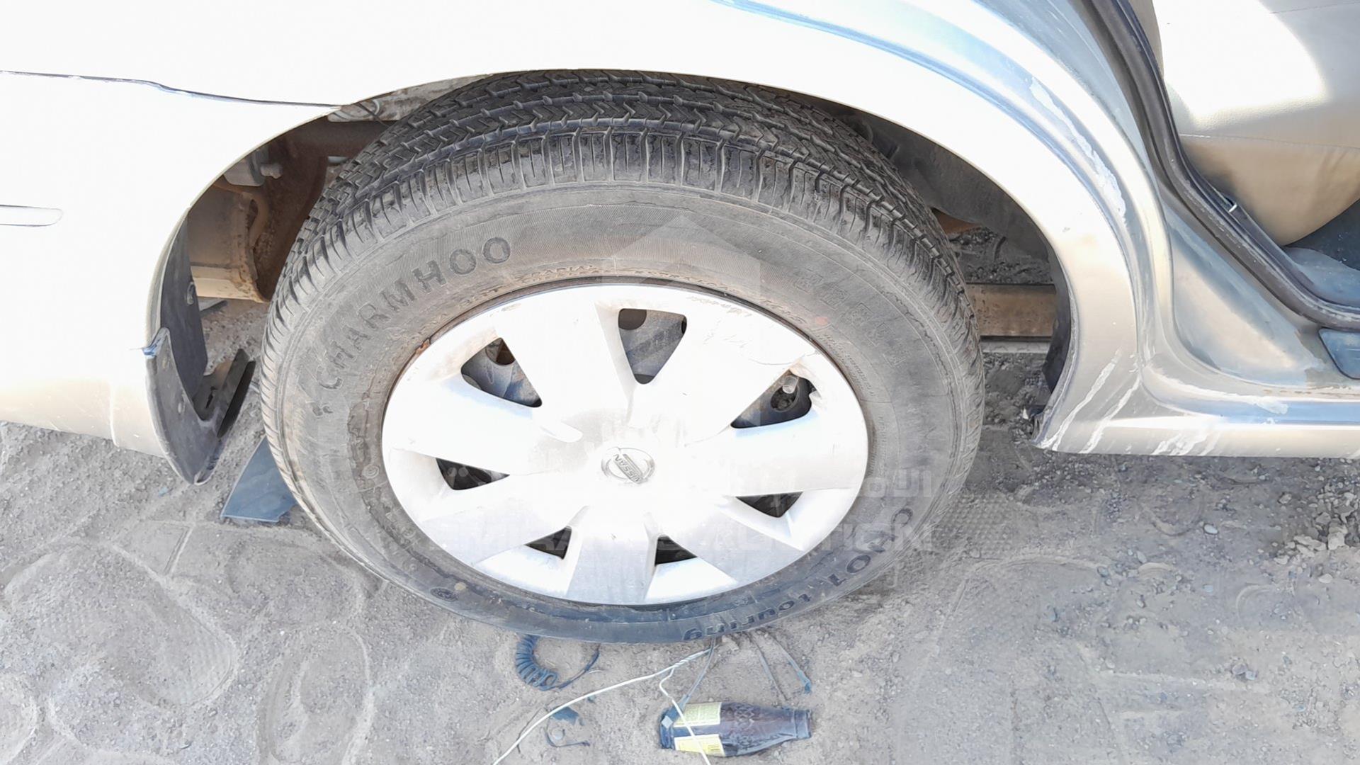2004 NISSAN SUNNY VIN: JN1FN61C84W058399