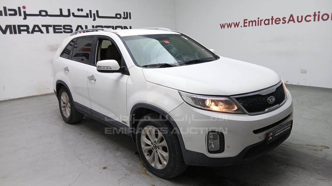 2014 Kia Sorento — Front Right Angle — Photo 14