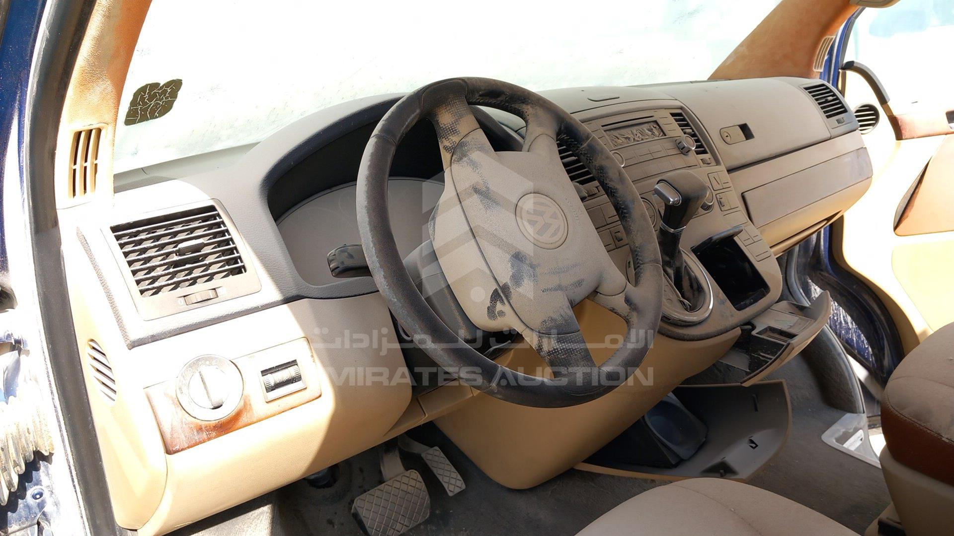 2007 VOLKSWAGEN MULTIVAN VIN: WV2LAF7H77H088177