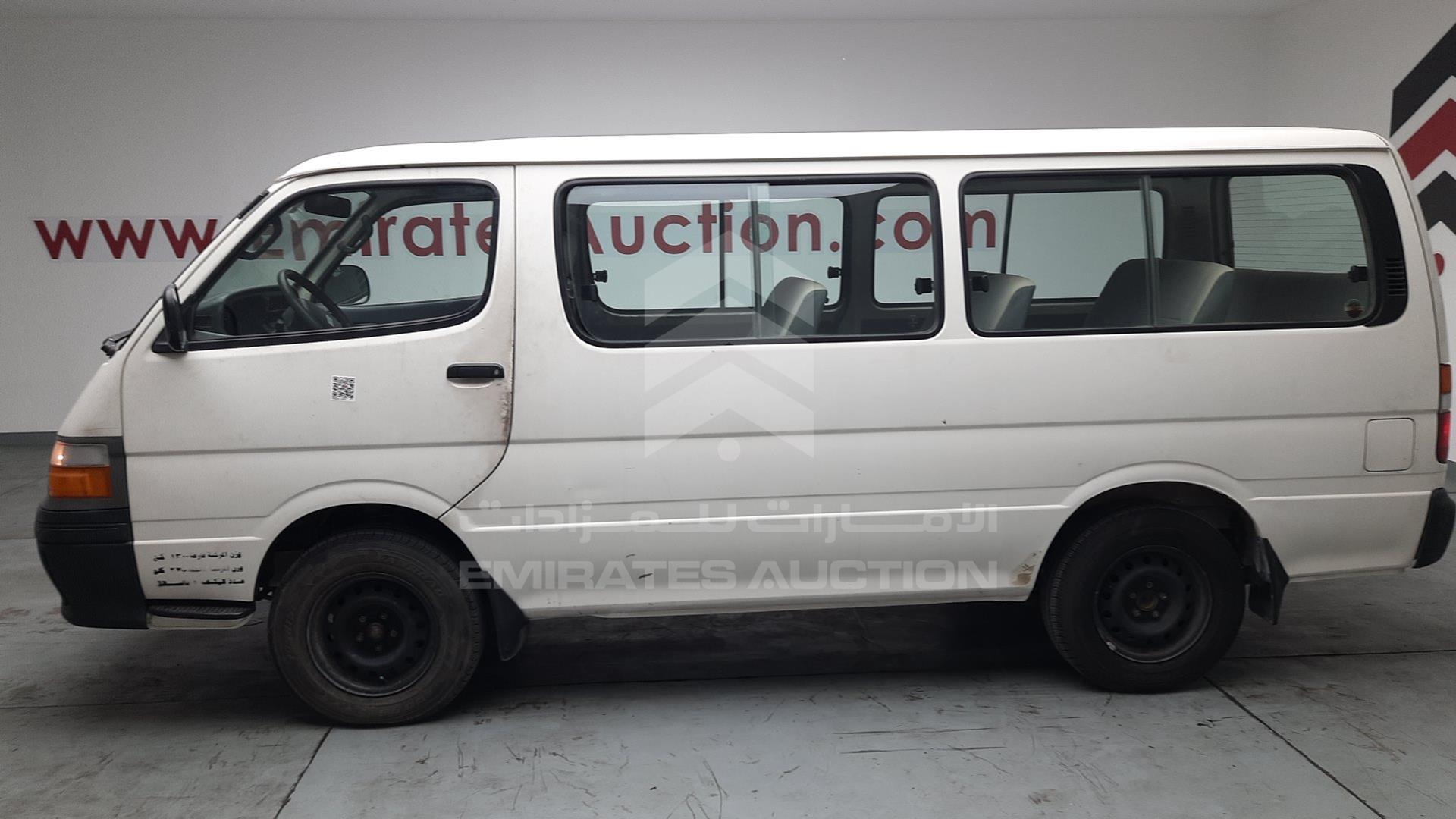 2003 TOYOTA HIACE VIN: JTCFR119537009974