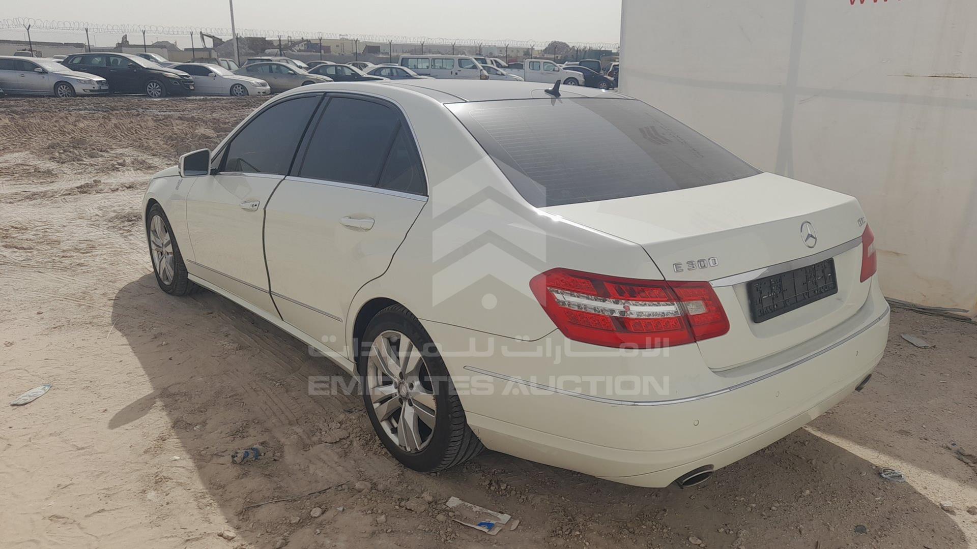 2010 MERCEDES E 300 VIN: WDDHF5EBXAA248153