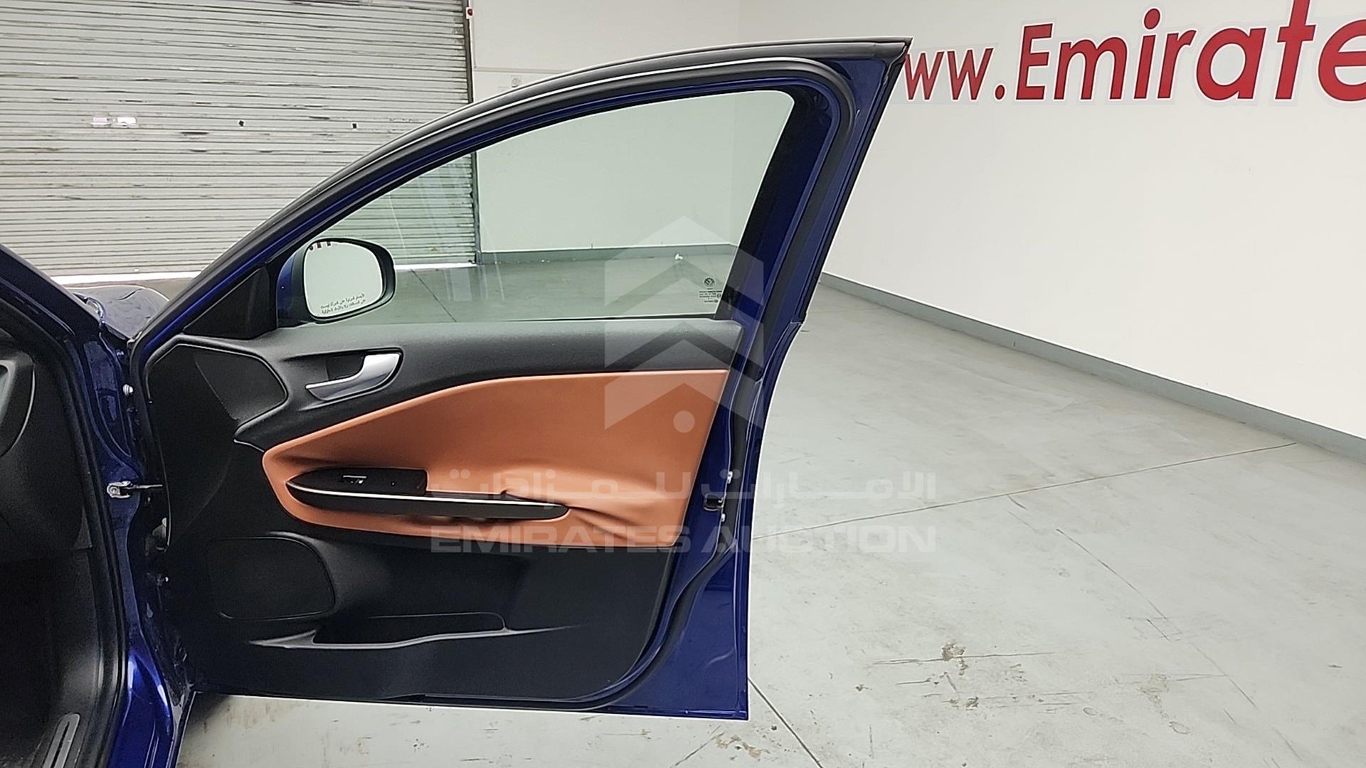 2015 ALFA ROMEO GILULIETTA VIN: ZARCABCA7F7359166