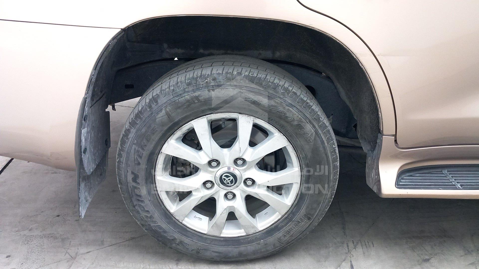 2016 TOYOTA LAND CRUISER VIN: JTMHU01JXG4126352