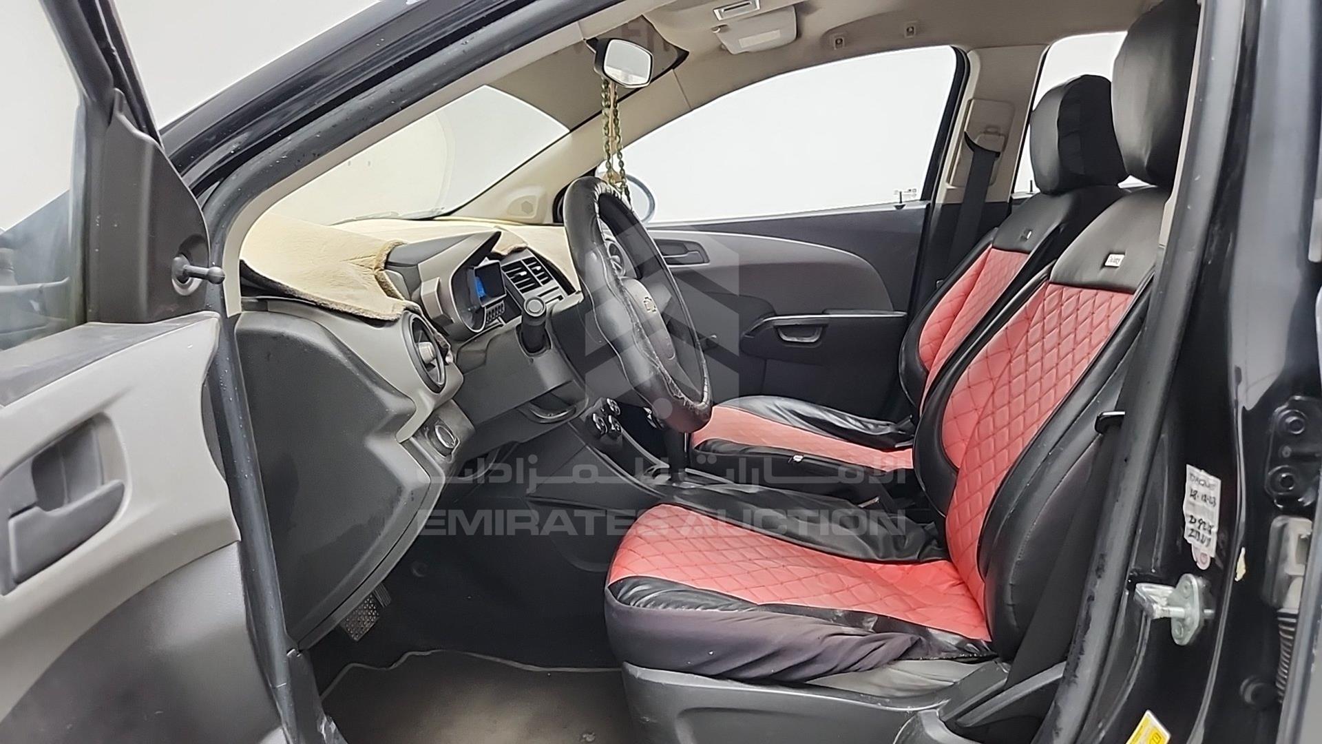 2012 CHEVROLET SONIC VIN: KL1JD5BE2CB097930