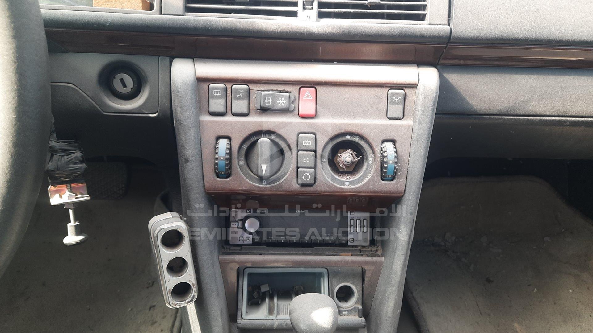 1994 MERCEDES E320 VIN: WDB1240291C117528