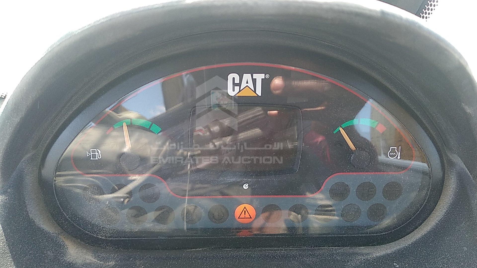 2014 CATERPILLAR TH414 VIN: YC5000000TBZ00900