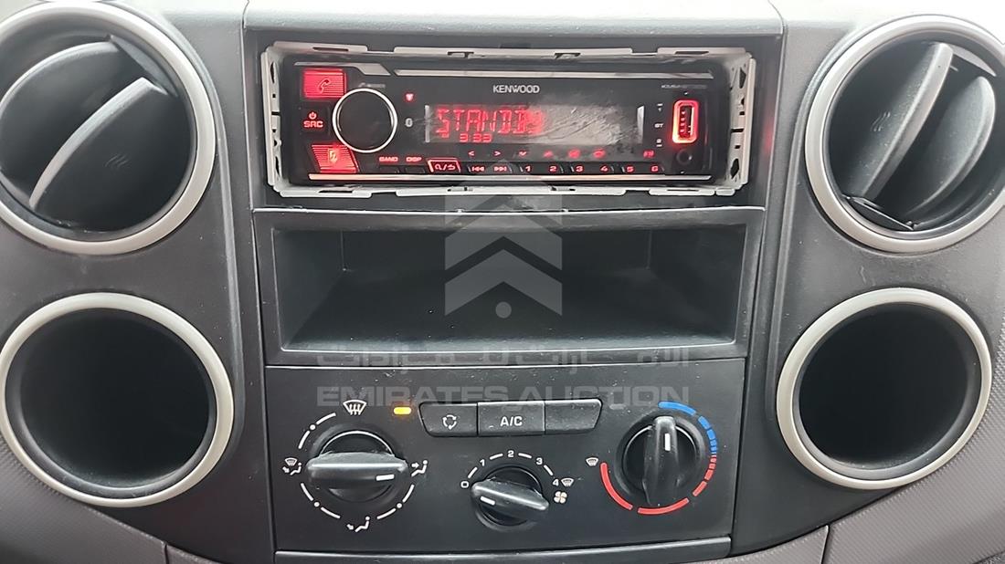 2019 Peugeot Partner — Entertainment Systems & Camera Monitor & Navigation — Photo 19