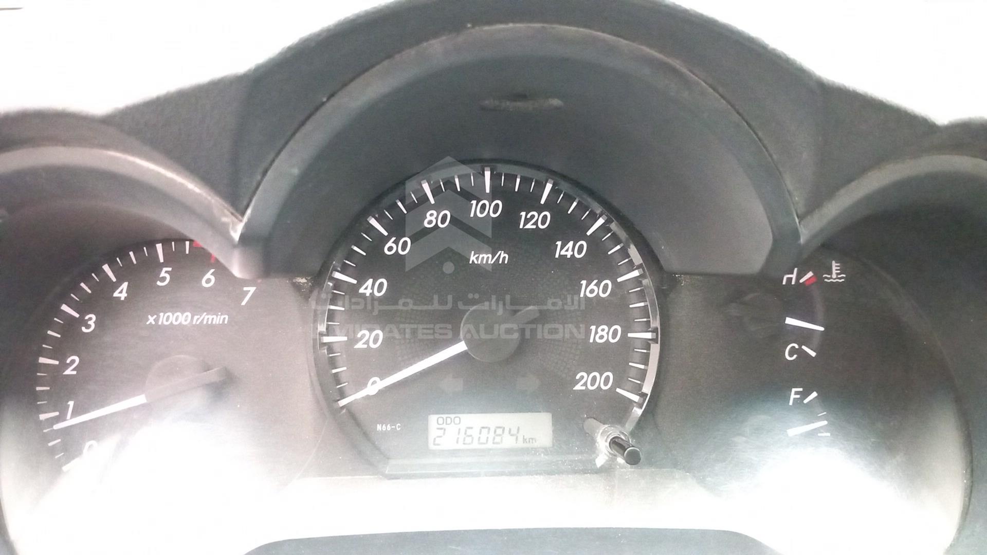 2013 TOYOTA HILUX VIN: MR0FX22G6D1360368