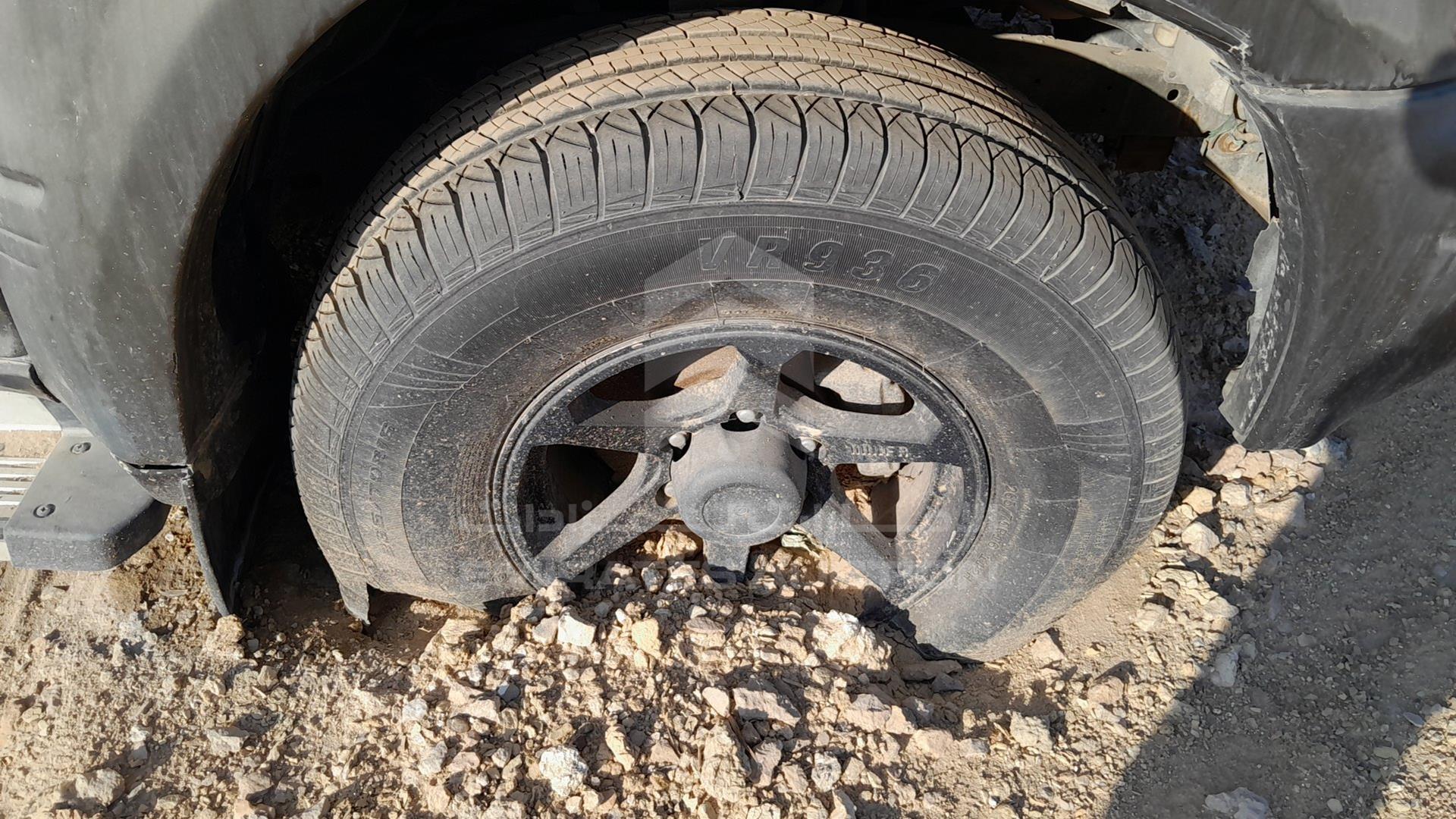 2000 TOYOTA PRADO VIN: JT3BM99J4Y0034844