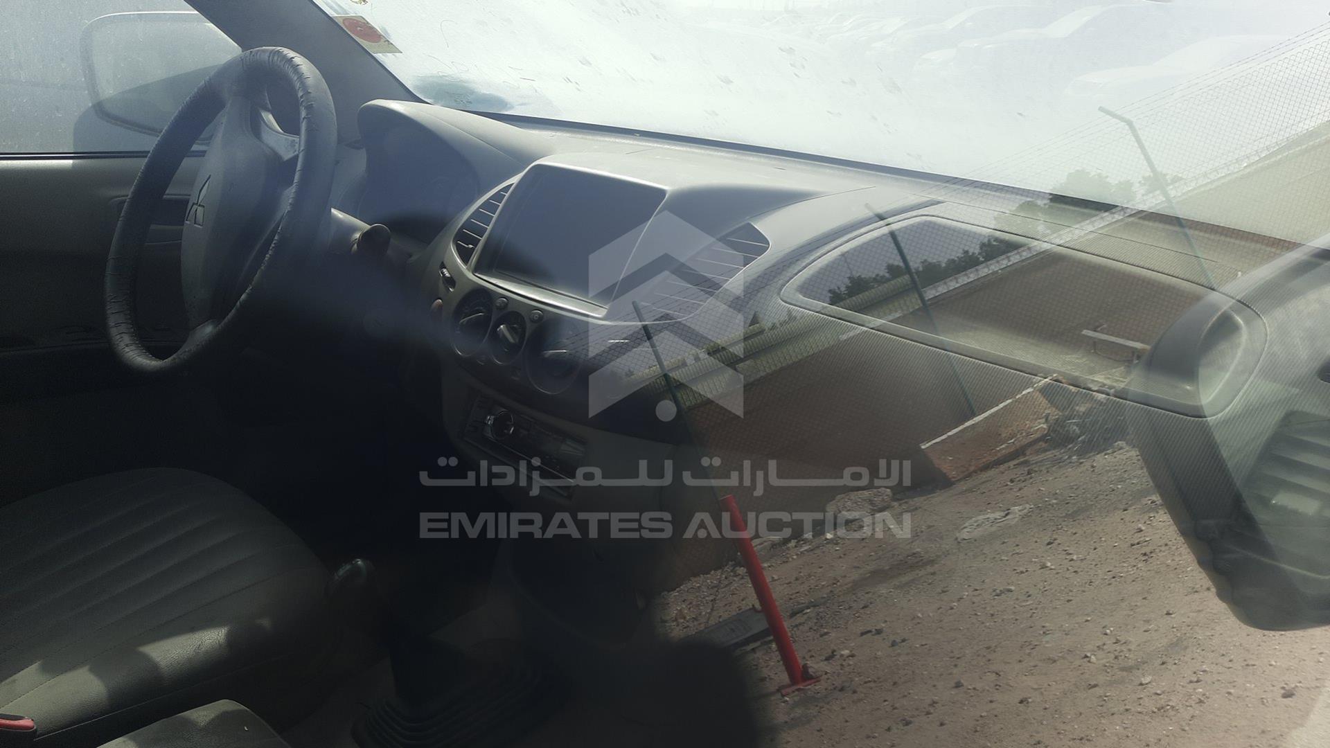 2007 MITSUBISHI L 200 VIN: MMBJNKA507D071000