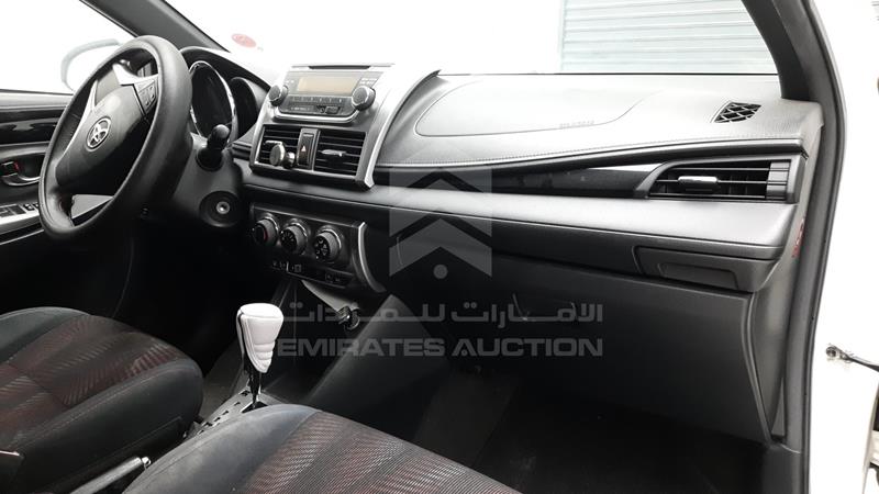 MR2KT9F37F1131766 Auction: EmiratesAuction Lot: 404945 MR2KT9F37F1131766 Toyota Yaris 2015 WHITE Photo 28