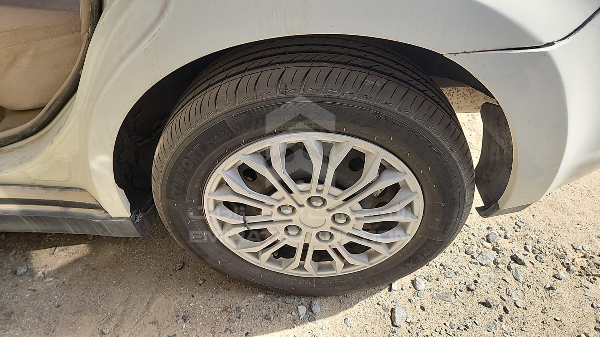 2008 NISSAN TIIDA VIN: JN1CC13CX8T013545