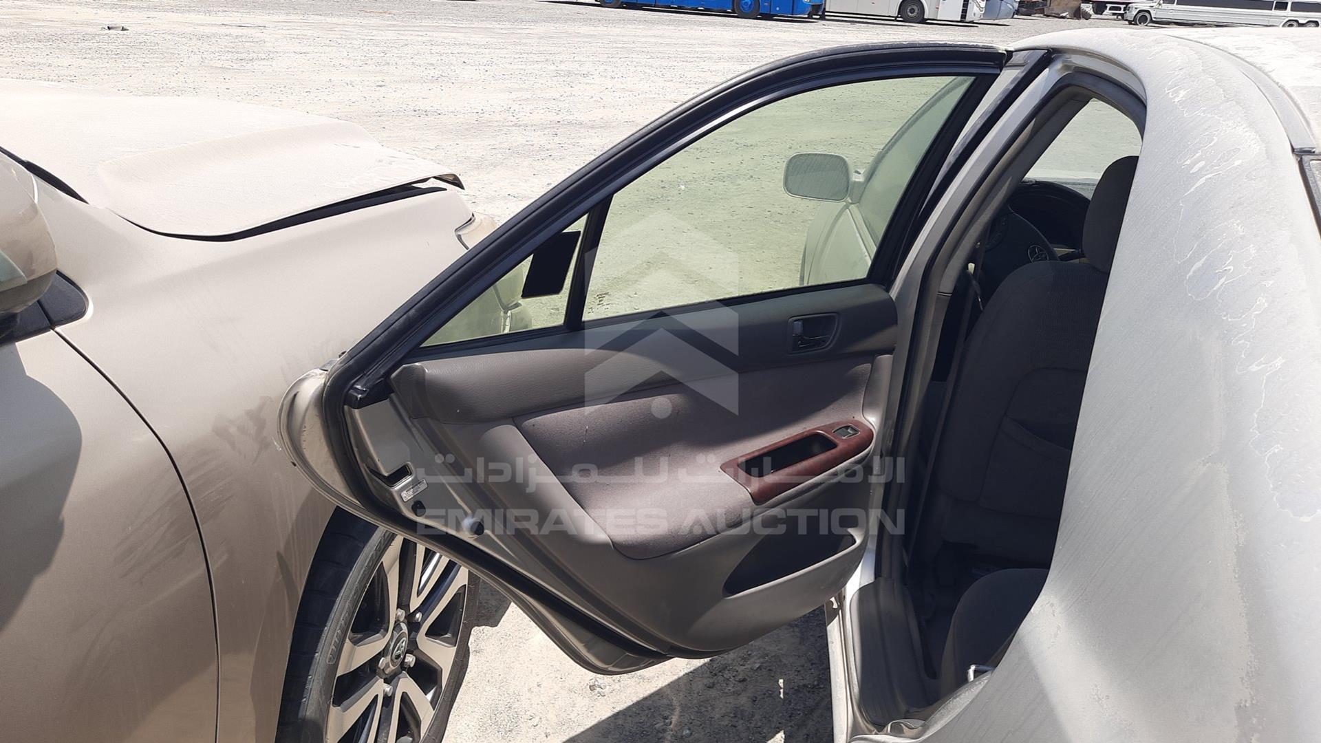 2005 TOYOTA CAMRY VIN: 4T1BE32K15U986614