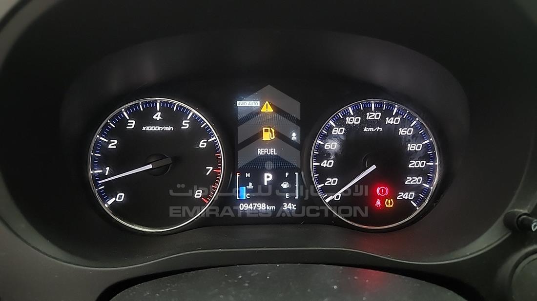 2021 Mitsubishi Outlander — Speedometer & RPM Gauges — Photo 15