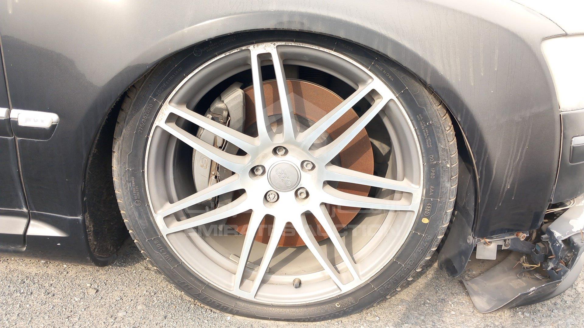 2008 AUDI S8 VIN: WAUPN44E78N000439