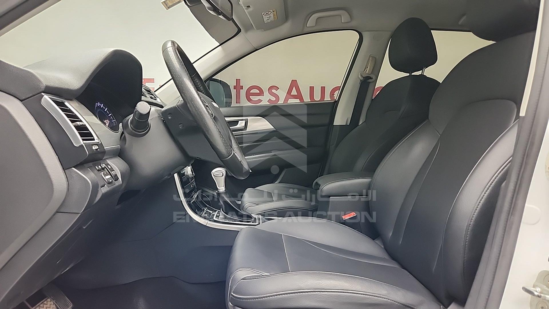 2018 HAVAL H2 VIN: LGWEE4A44JH903553