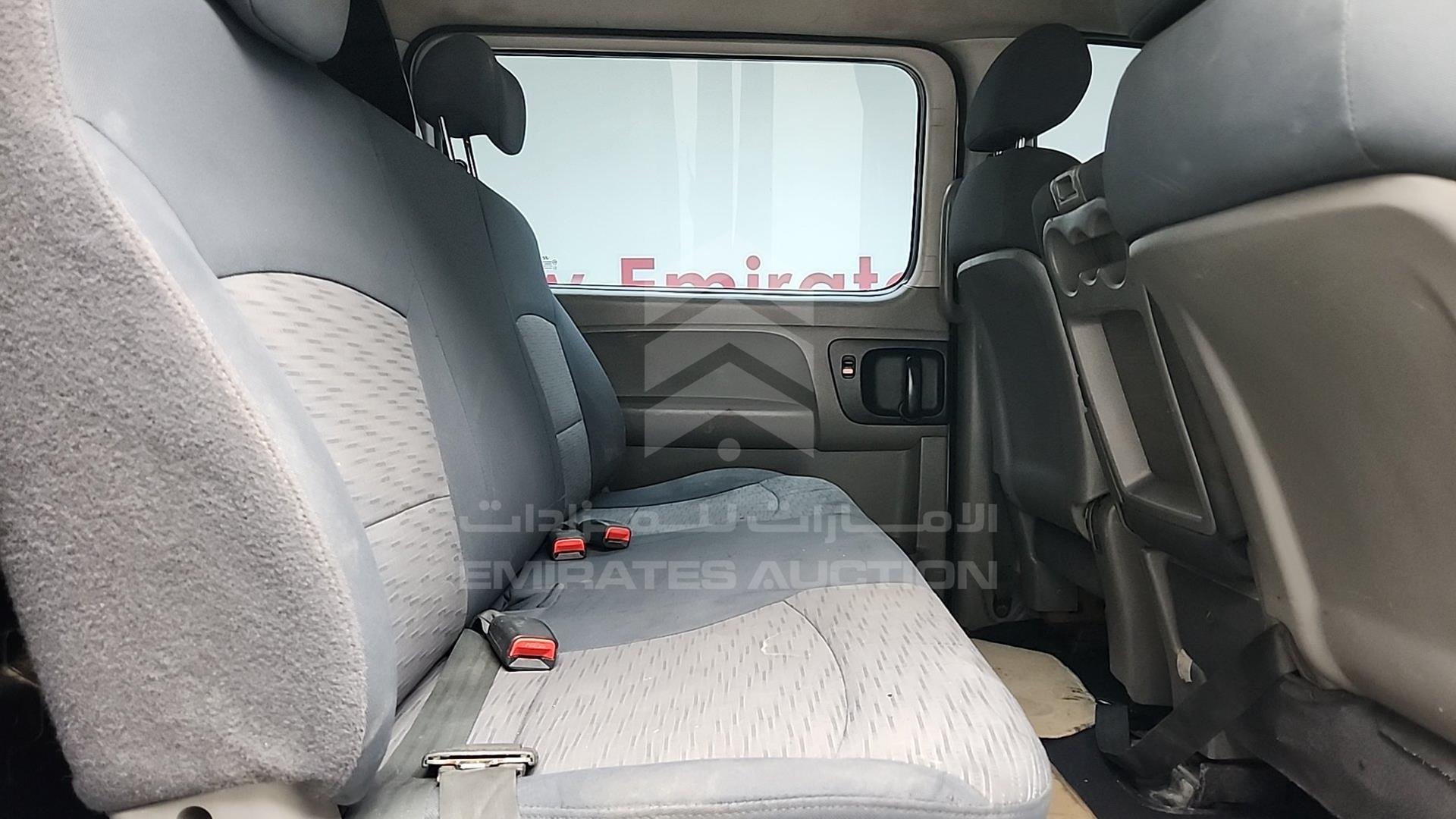 2012 HYUNDAI H1 VIN: KMHWG81R6CU367947