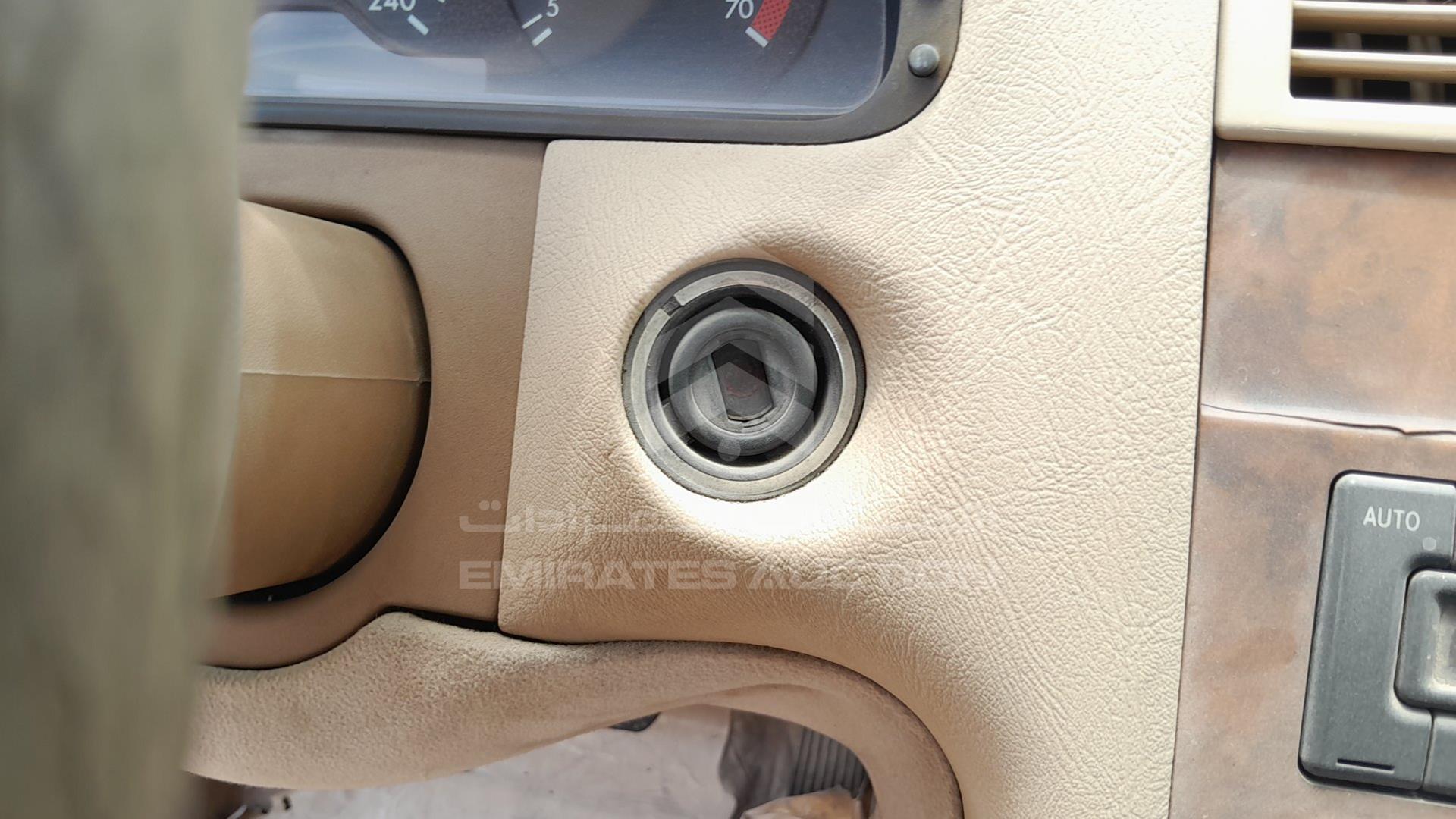 0 MERCEDES --- VIN: WDB2100611A788742