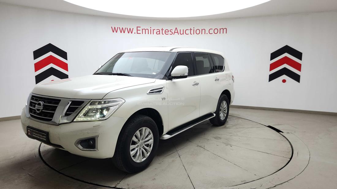 2016 Nissan Patrol — Front Left Angle — Photo 8