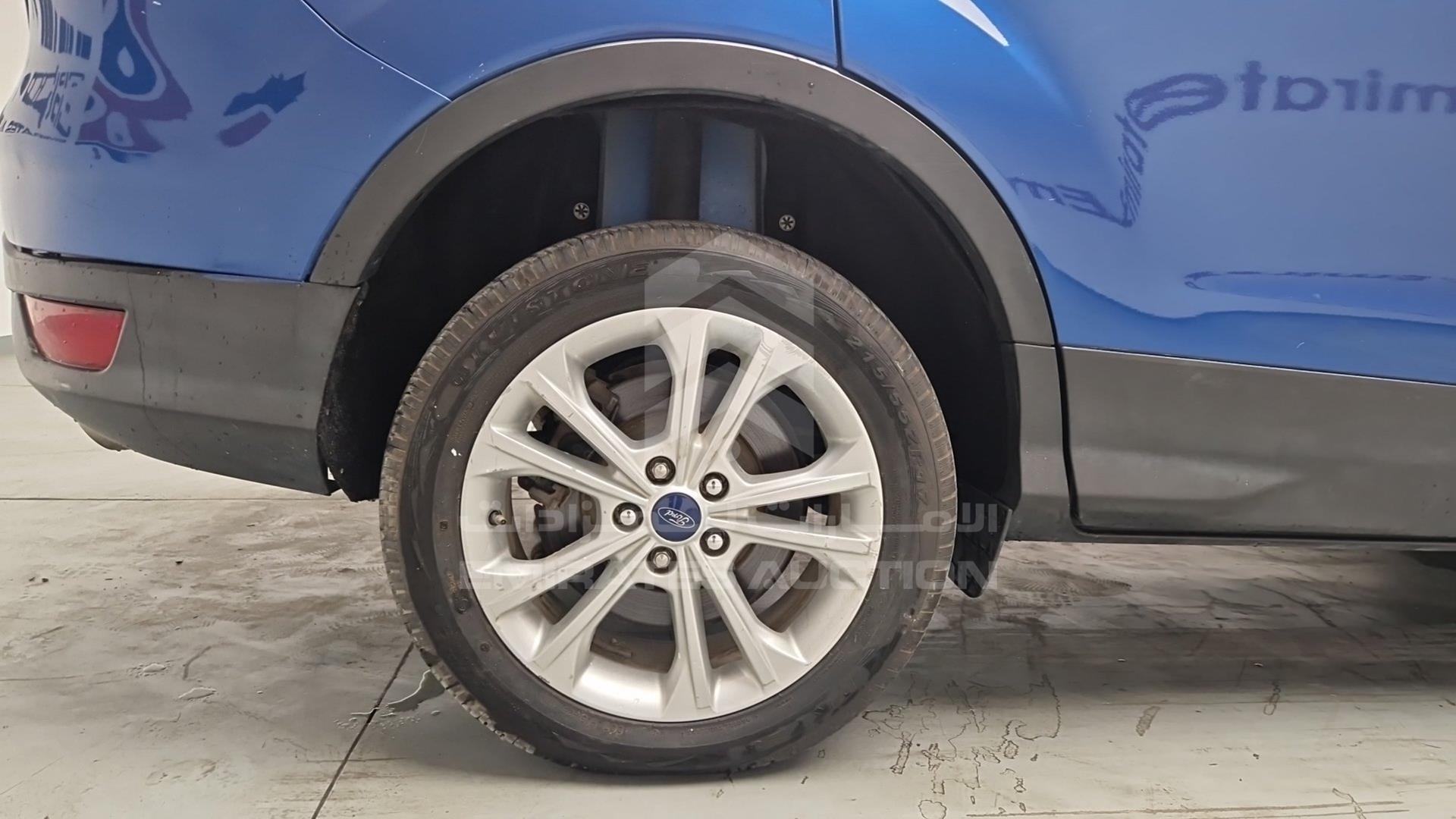 2017 FORD ESCAPE VIN: 1FMCU0GDXHUD14328