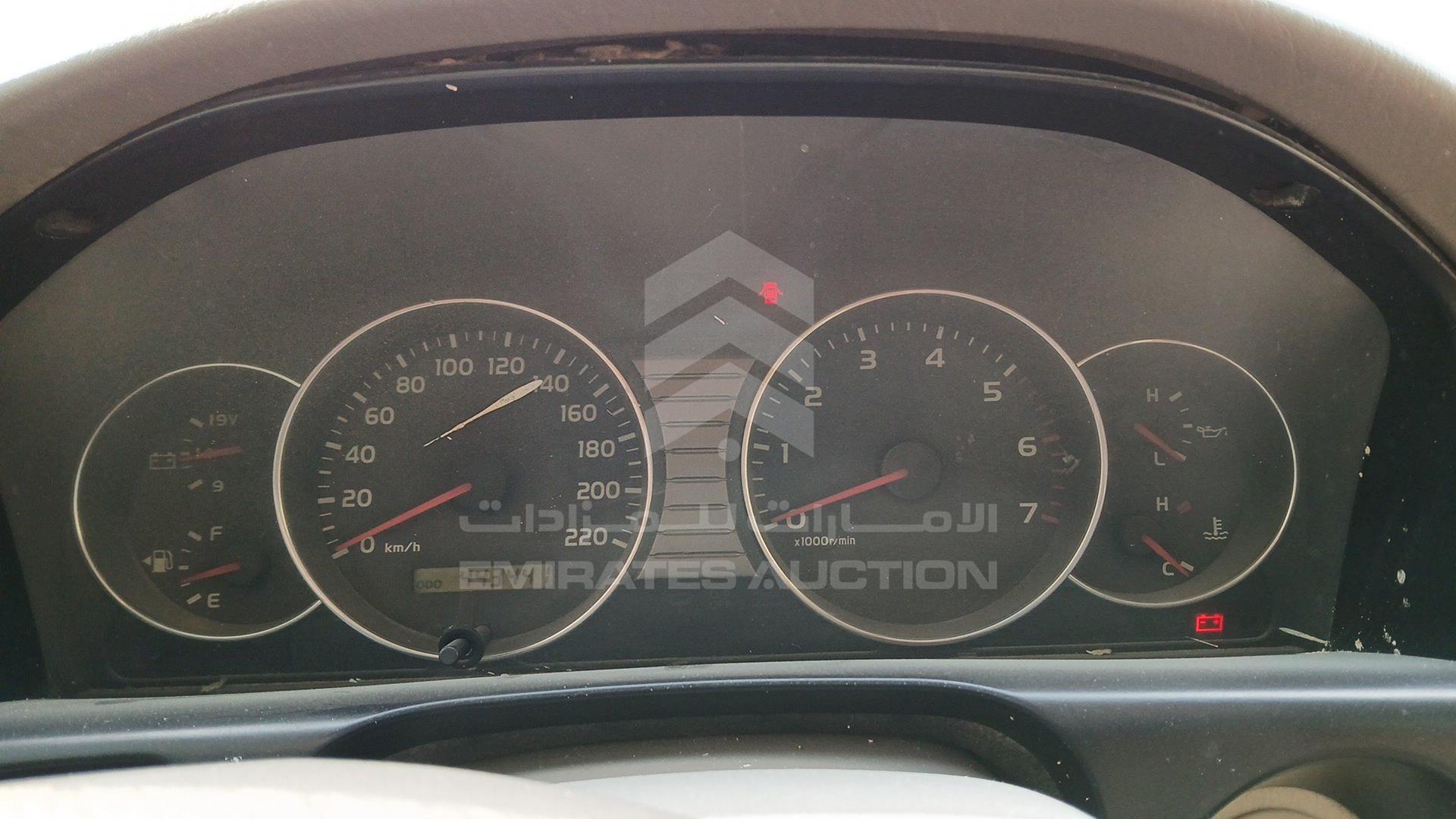 2005 TOYOTA LAND CRUISER VIN: JTEHJ09J455111569