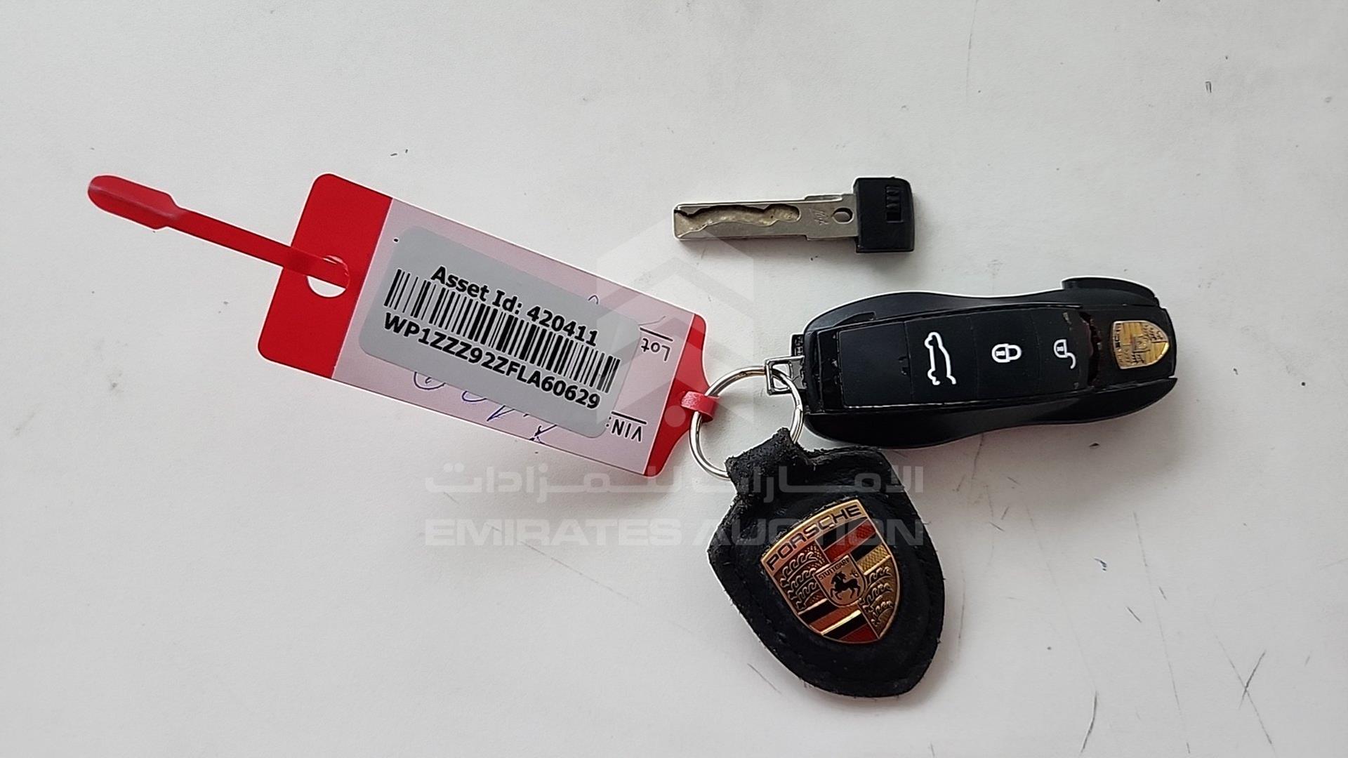 2015 PORSCHE CAYENNE VIN: WP1ZZZ92ZFLA60629