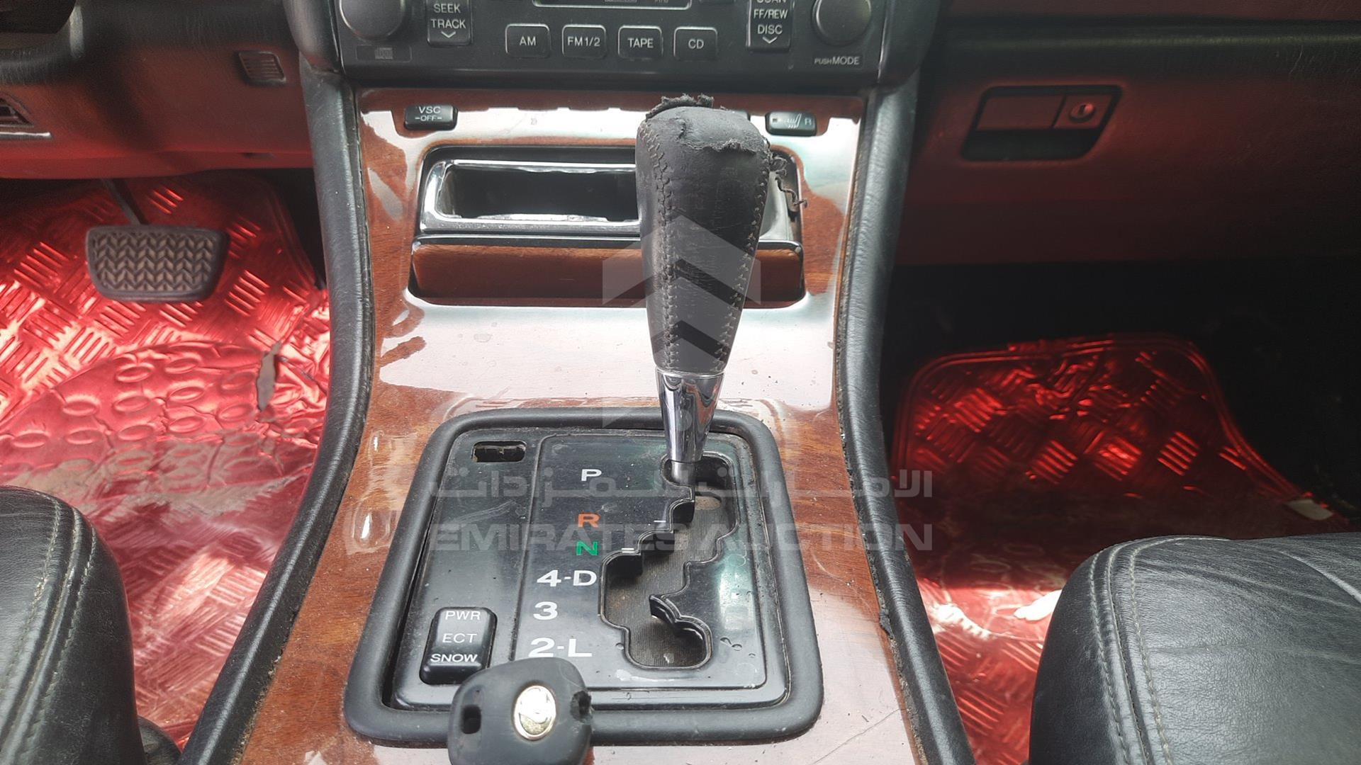 1998 LEXUS LS400 VIN: JT8BH28F2W0137843