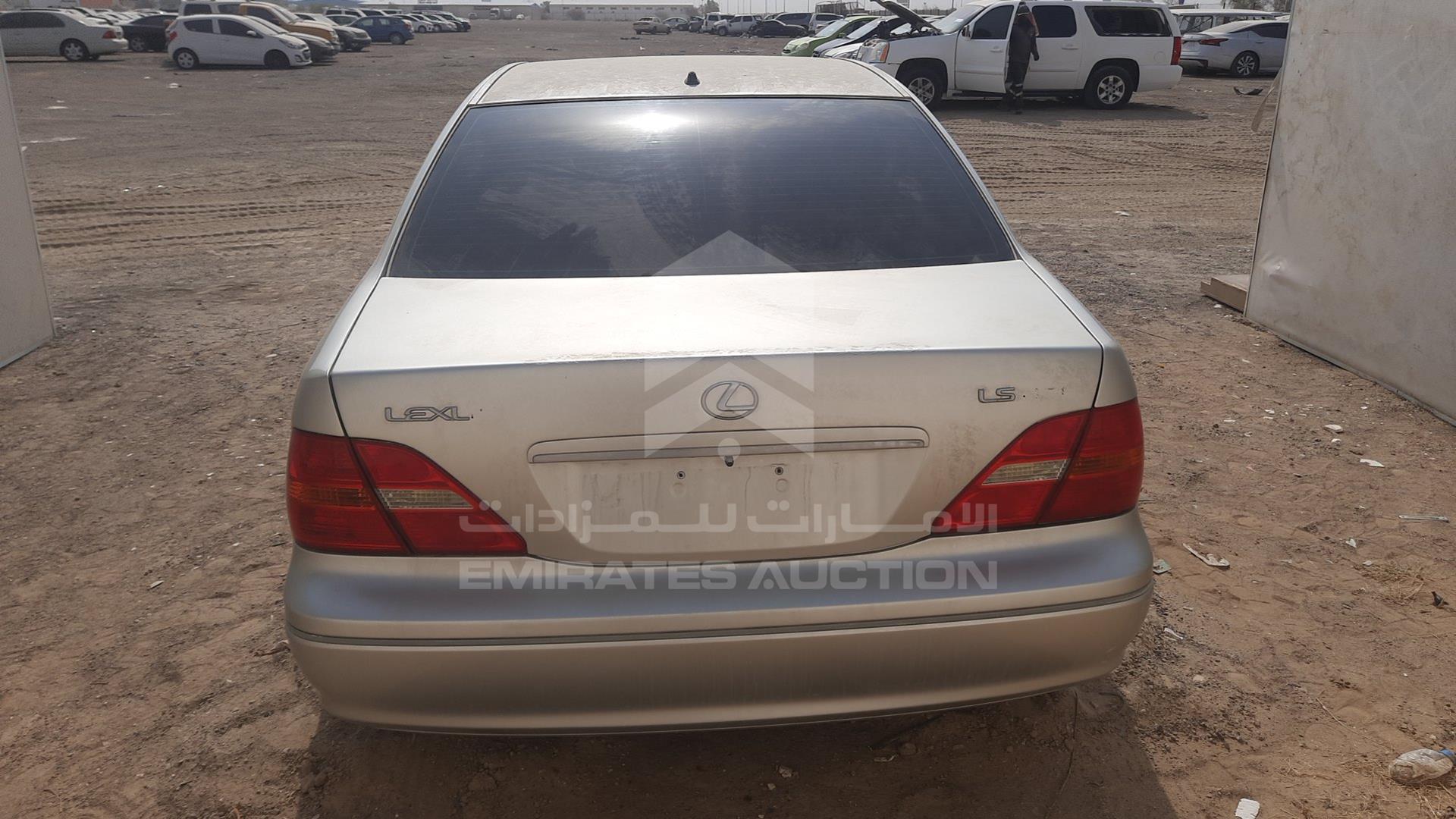 2001 LEXUS --- VIN: JTHBN30F310023143
