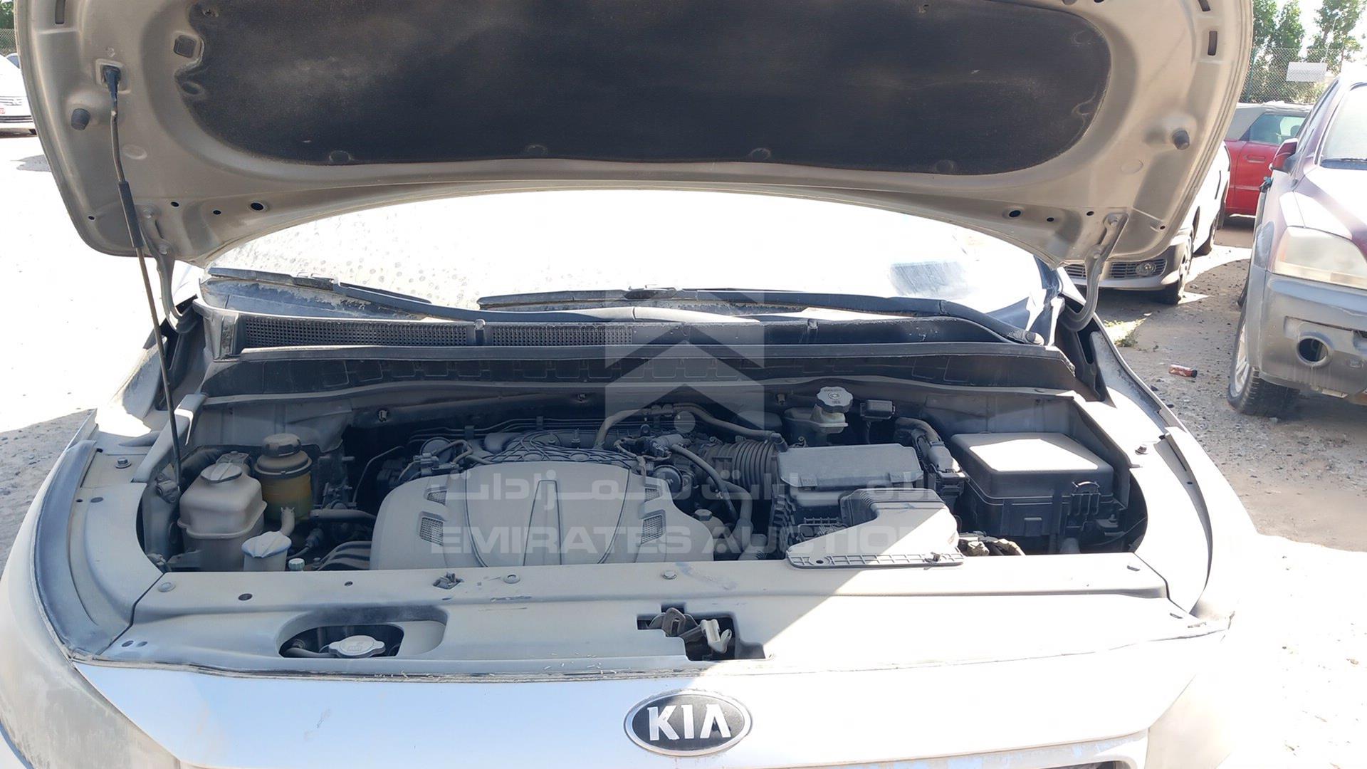 2019 KIA CARNIVAL VIN: KNAMB8124K6496508