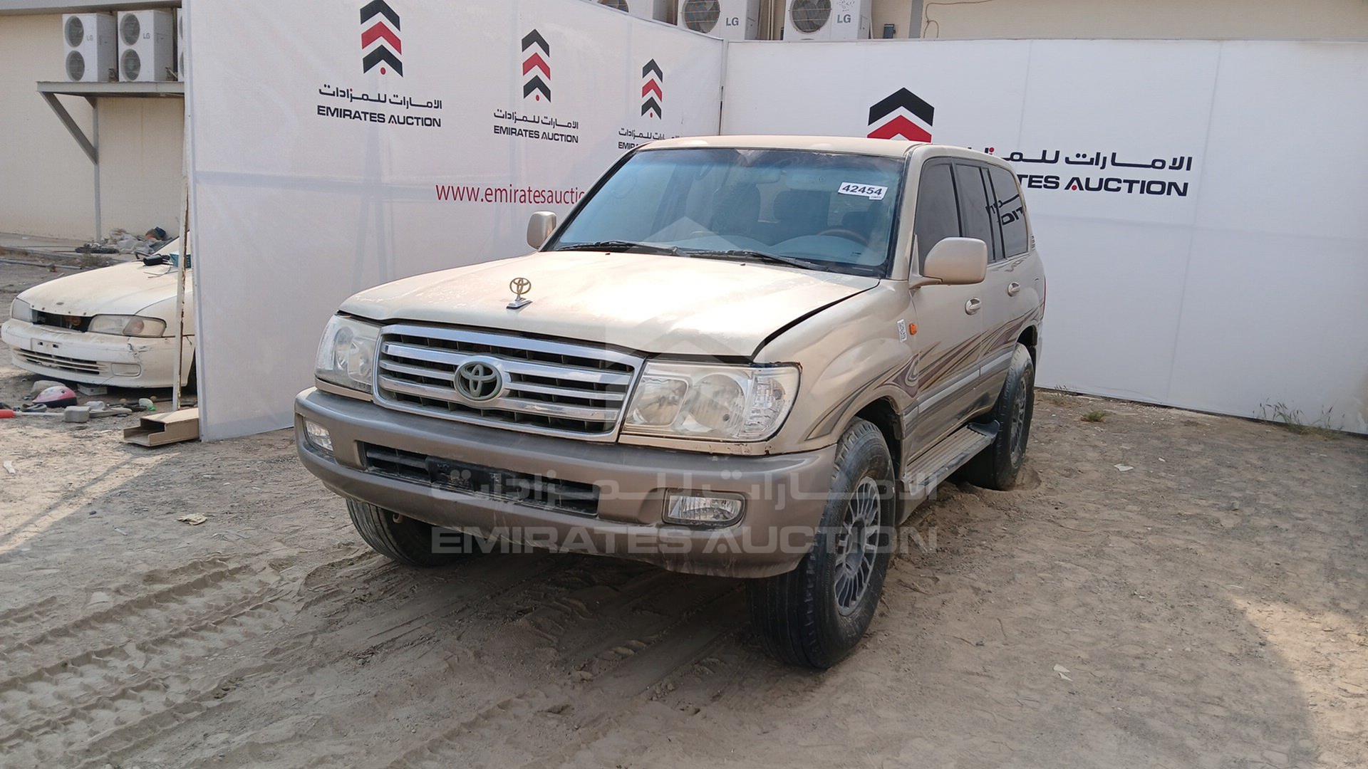 2005 TOYOTA LAND CRUISER VIN: JTEHJ09J455111569