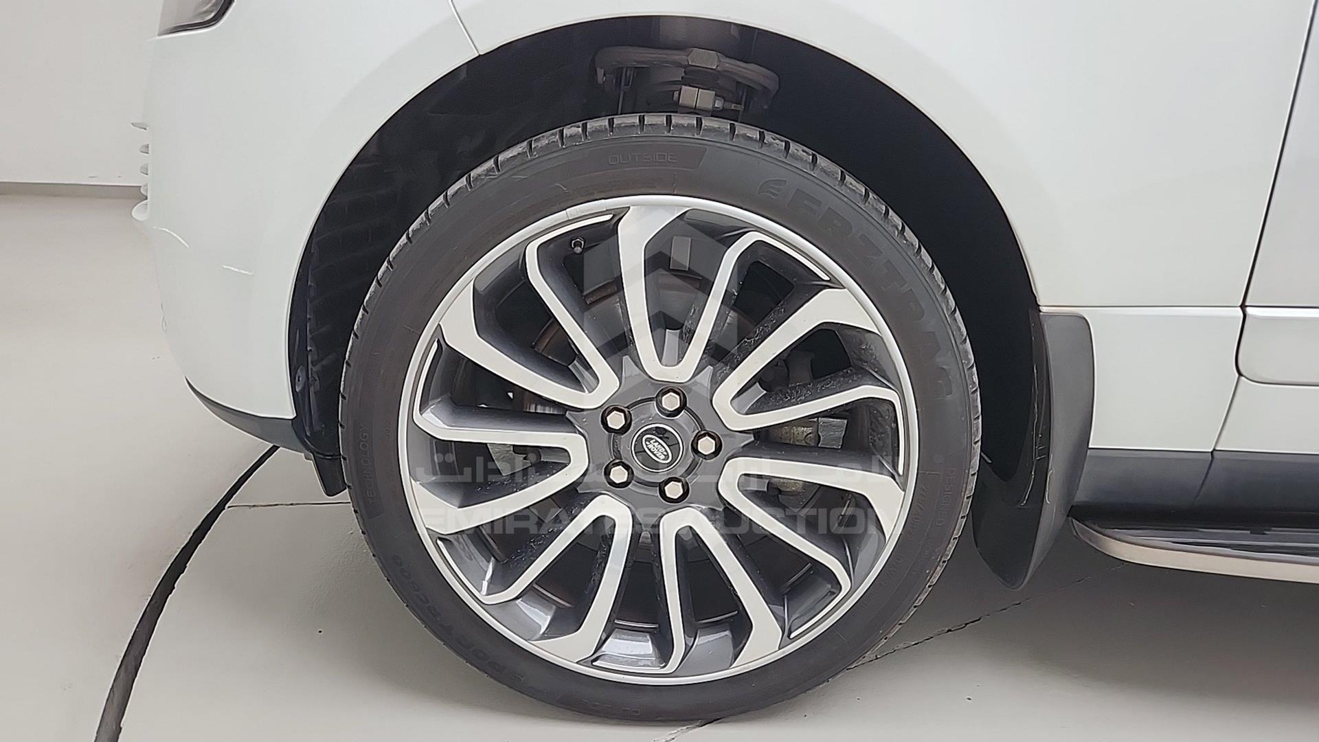 2016 RANGE ROVER VOGUE VIN: SALGA2DF3GA298871
