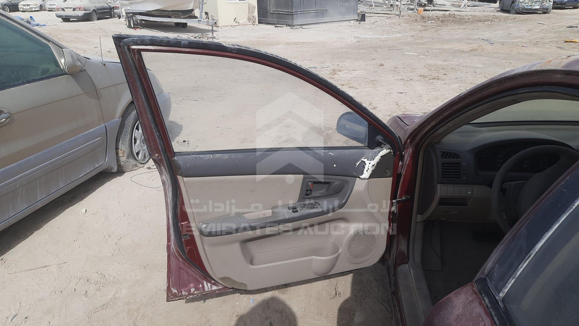 2004 KIA CERATO VIN: KNAFE223545028428