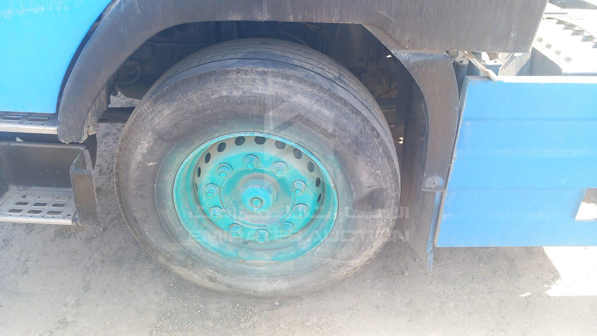 1999 VOLVO FH 12 VIN: YV2A4B2A0XB209964