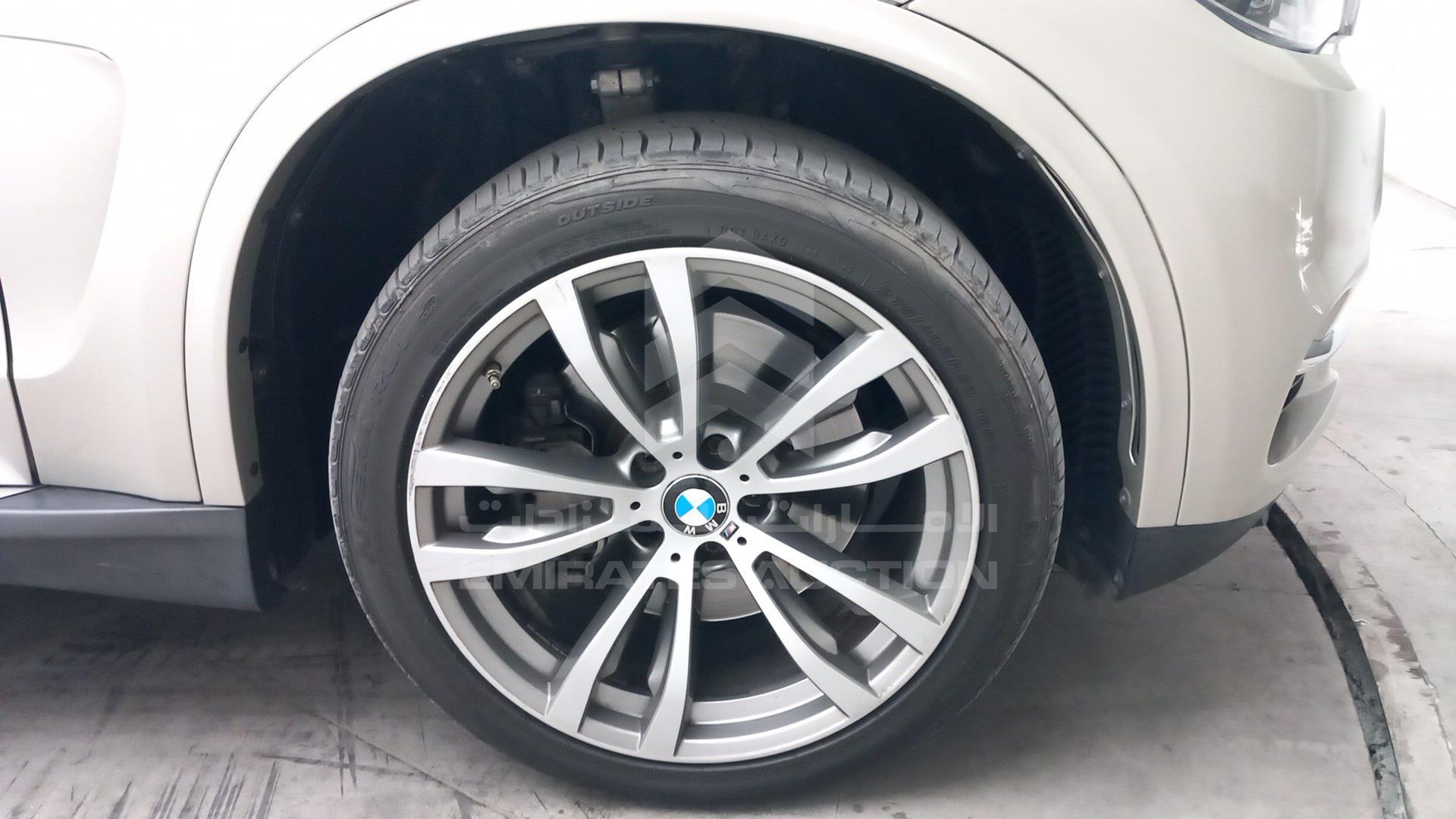 2016 BMW X5 VIN: WBAKR6102G0G98945