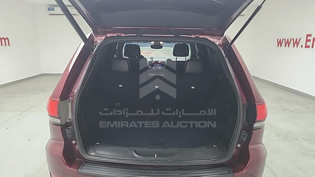 2019 Jeep Grand Cherokee — Trunk Interior View — Photo 21