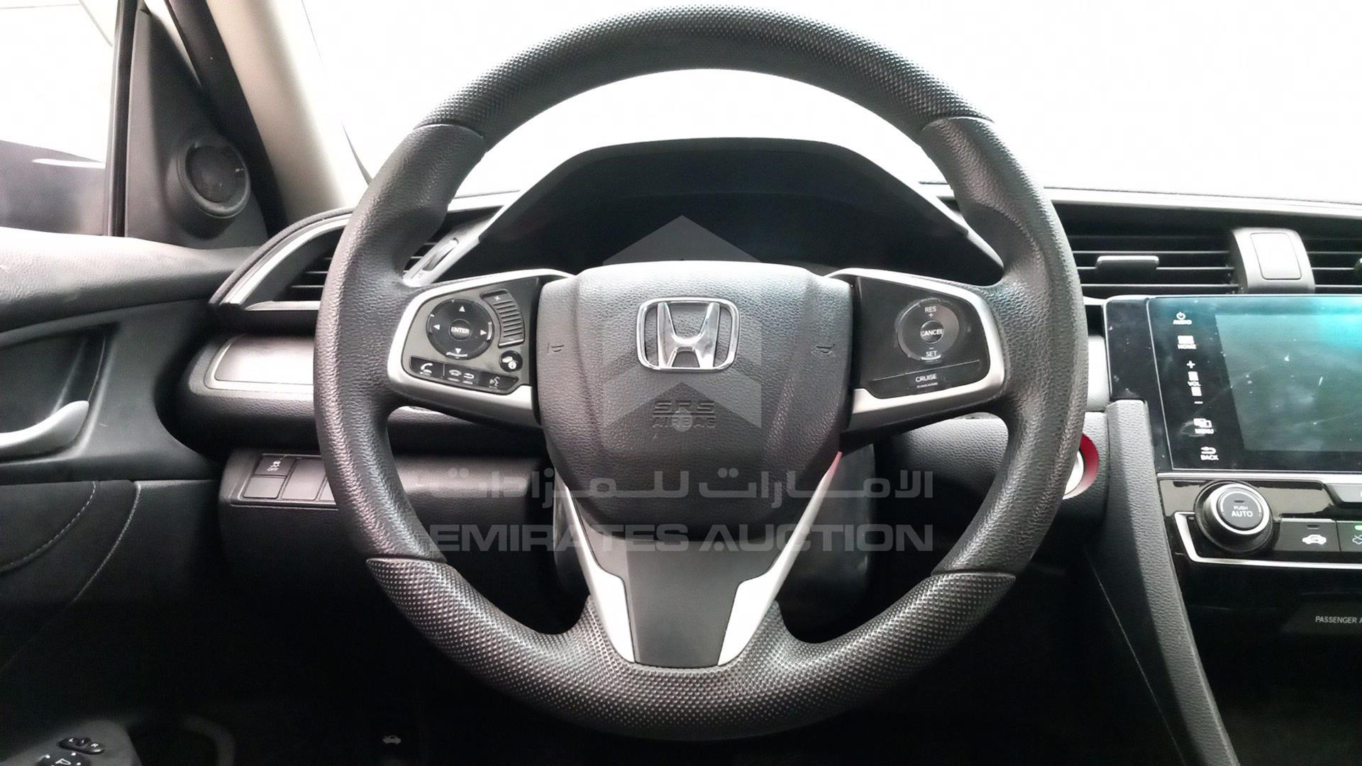 2018 HONDA CIVIC VIN: 2HGFC2F72JH501715