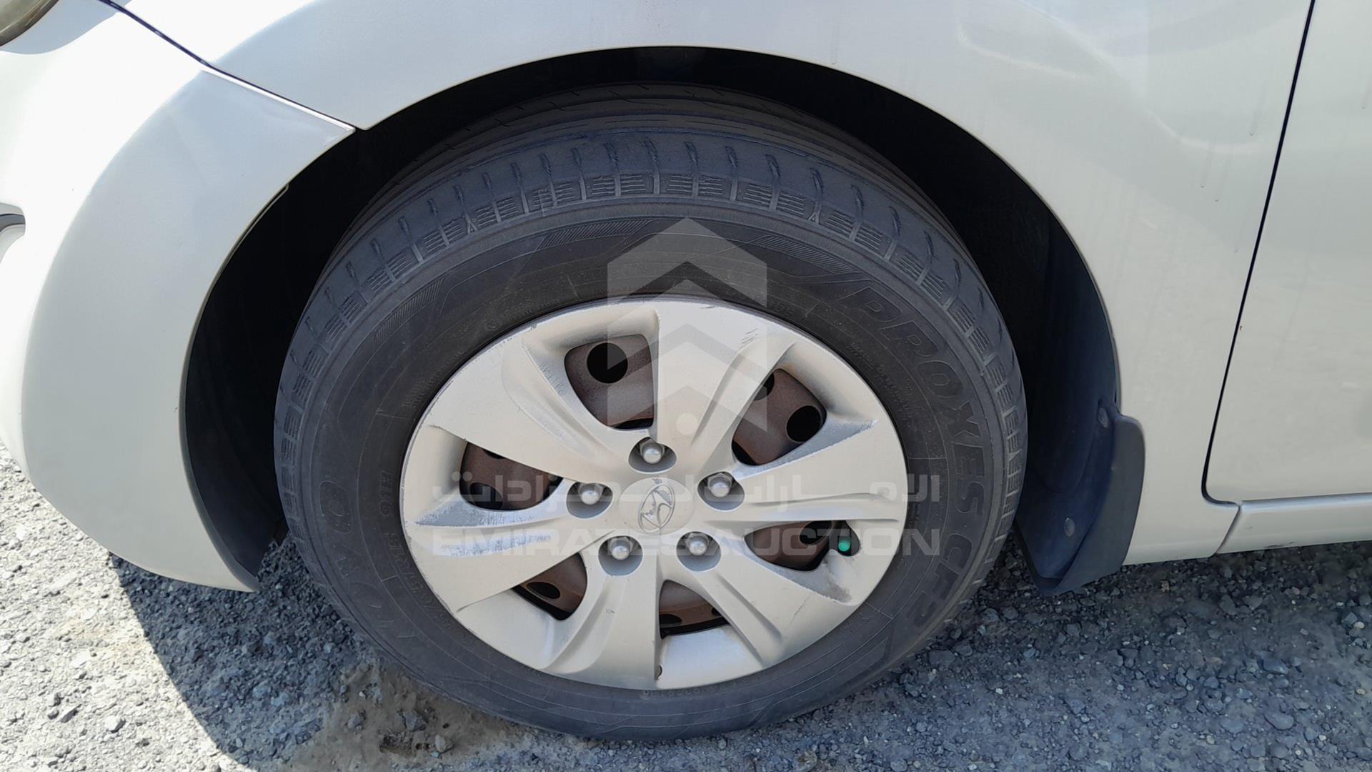 2015 HYUNDAI ELANTRA VIN: KMHDG41E5FU203526