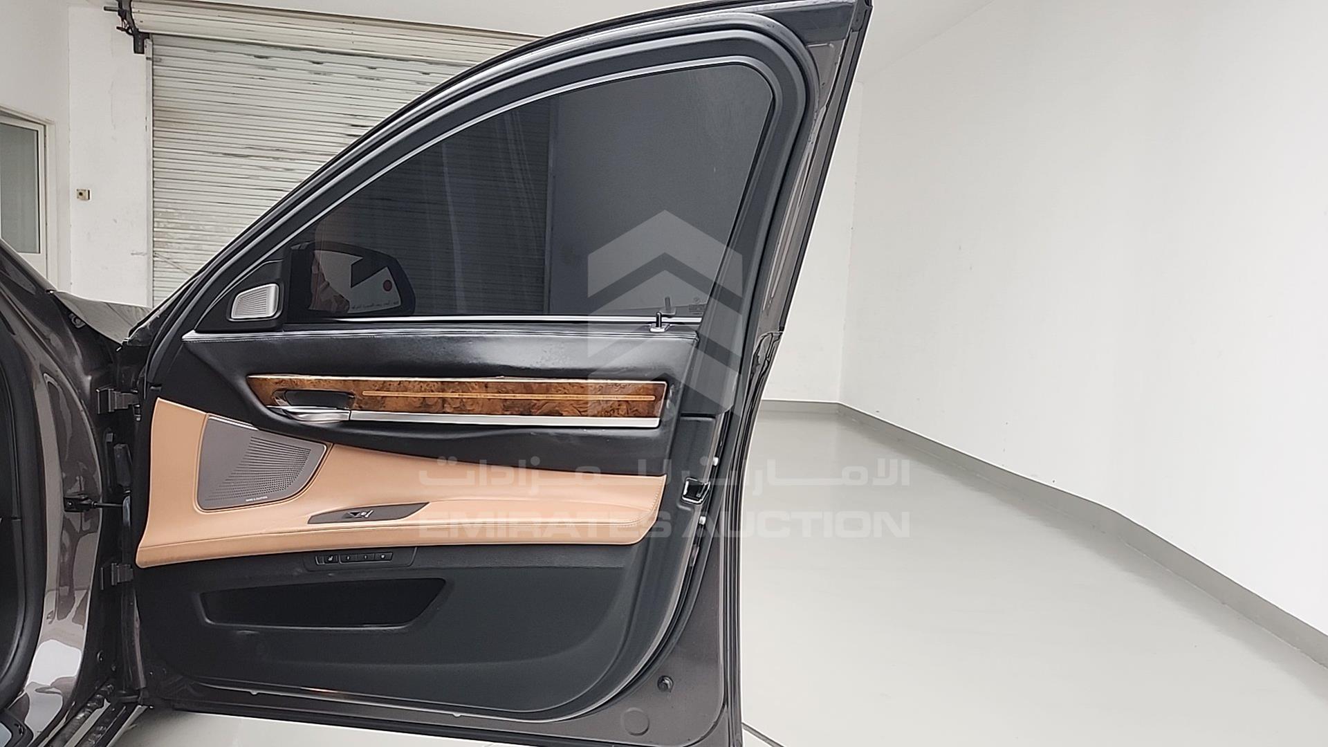 2014 BMW 760 LI VIN: WBAYG010XEDE59758